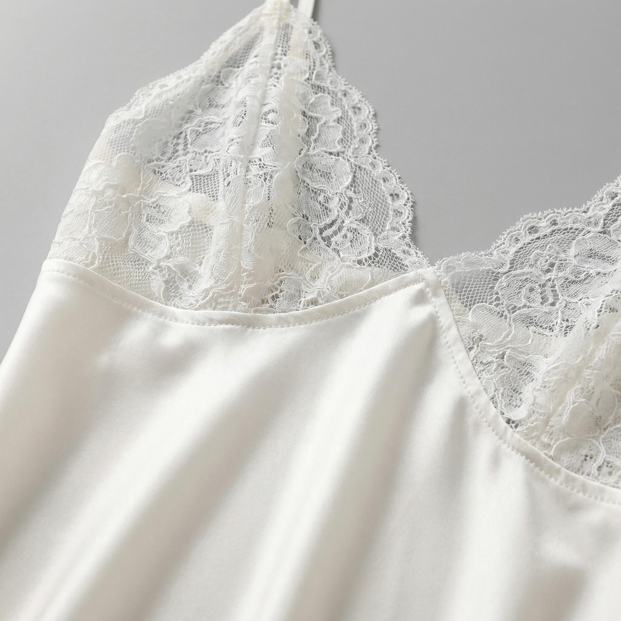 Lace Élan detail