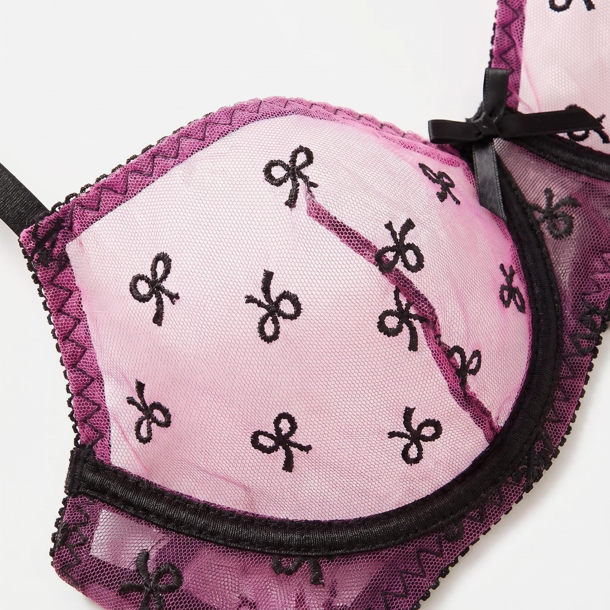 Blush Whisper detail